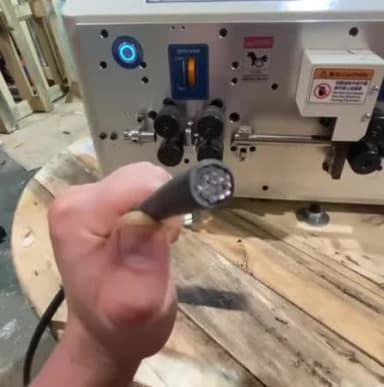 Видео зачистки проводов