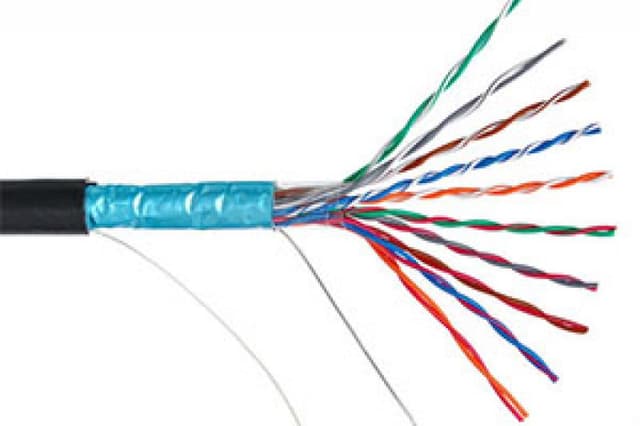 Кабели EC-UF010-5-PE-BK-3 Кабели EC-UF010-5-PE-BK-3